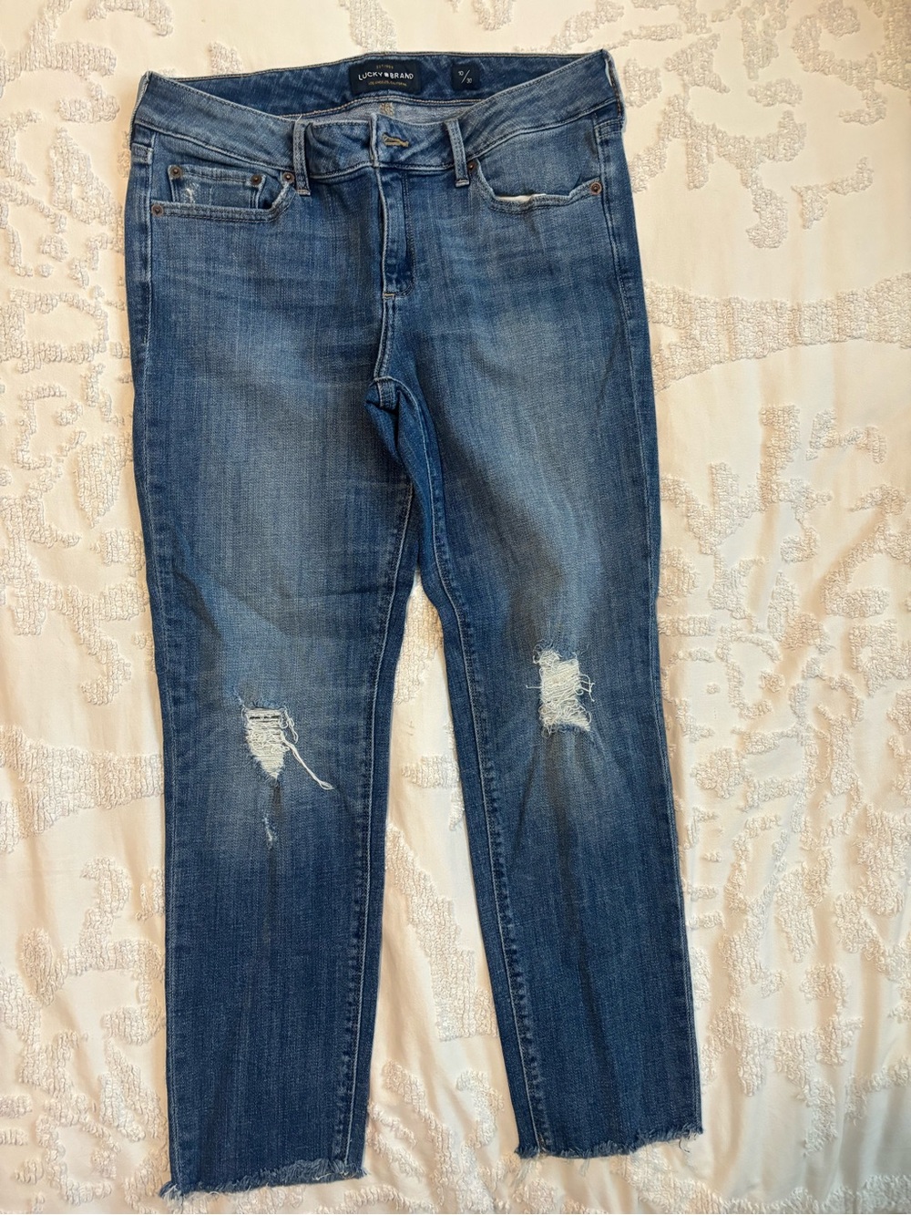 Lucky Brand Women's Straight Leg Jeans in Faded Blue